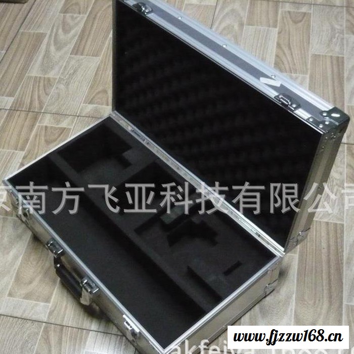隆顺航空箱** 拉杆箱 铝合金箱支持批发定制通信设 备箱 手提箱 工具箱 异性设备箱 电脑操作箱 LED显示屏箱图2