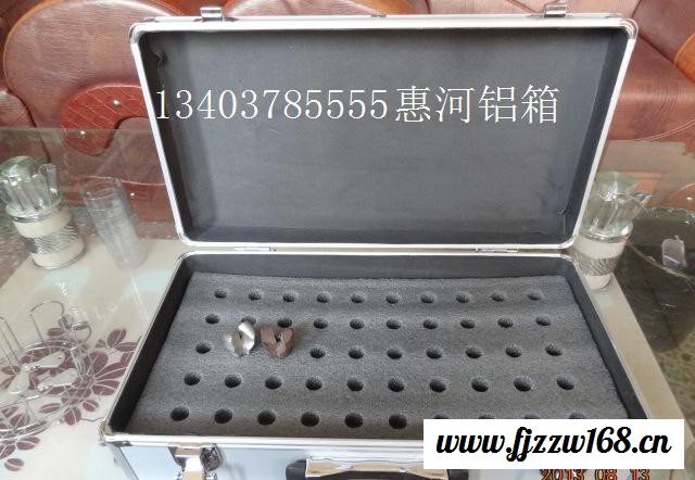 铝合金箱子工具箱航空箱仪器箱拉杆箱定做鱼竿箱**铝合金箱