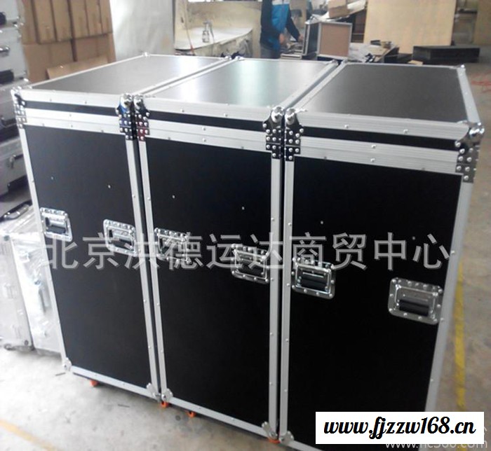长春航空箱订做 定制航空箱 仪器箱 工具箱 影视箱 迷彩箱图2