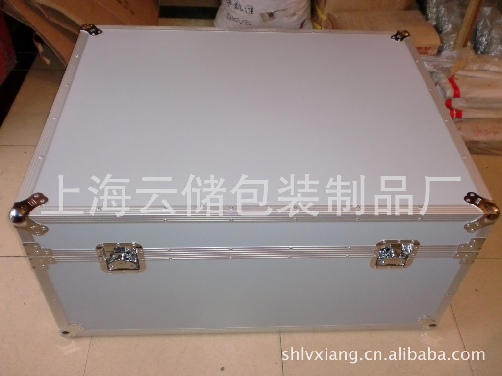 航空箱001